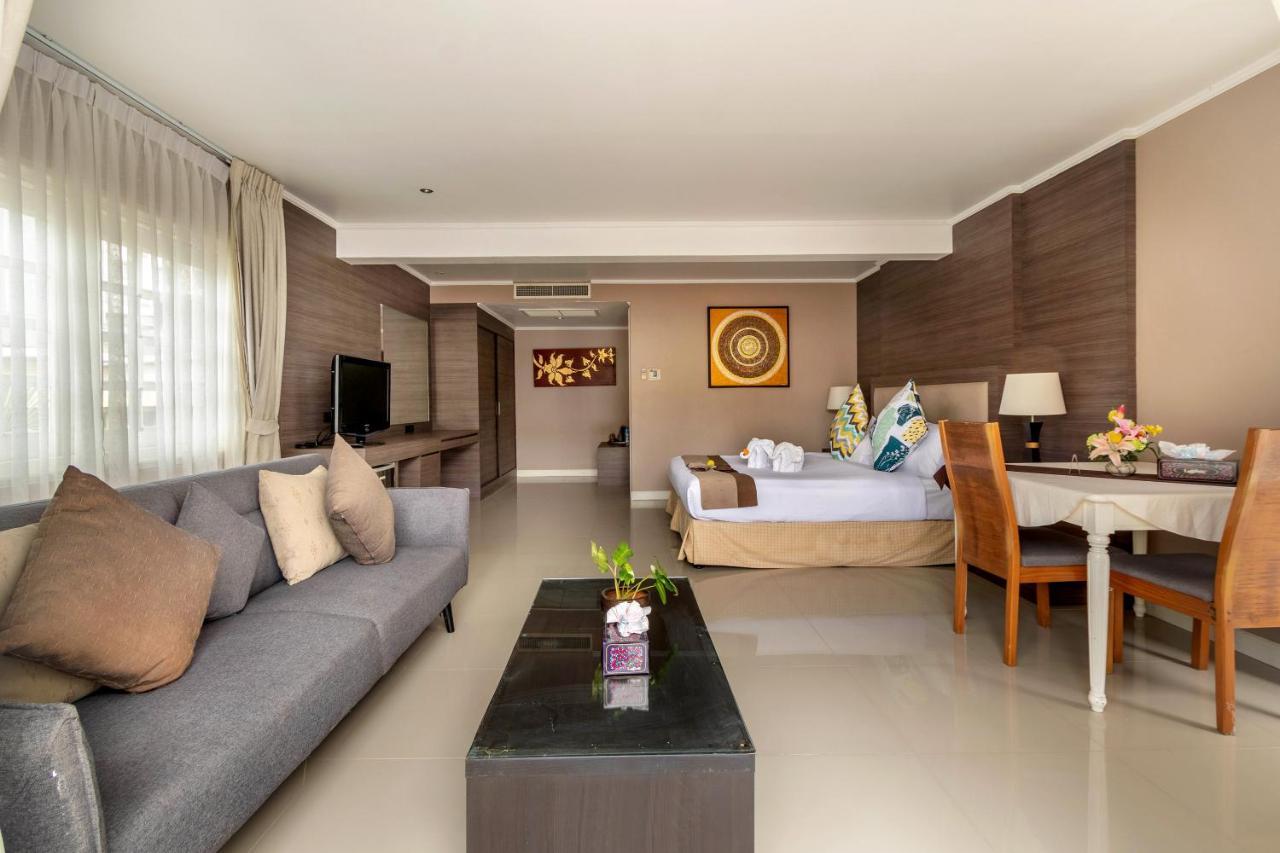 Villa Atchara Patong Exterior foto