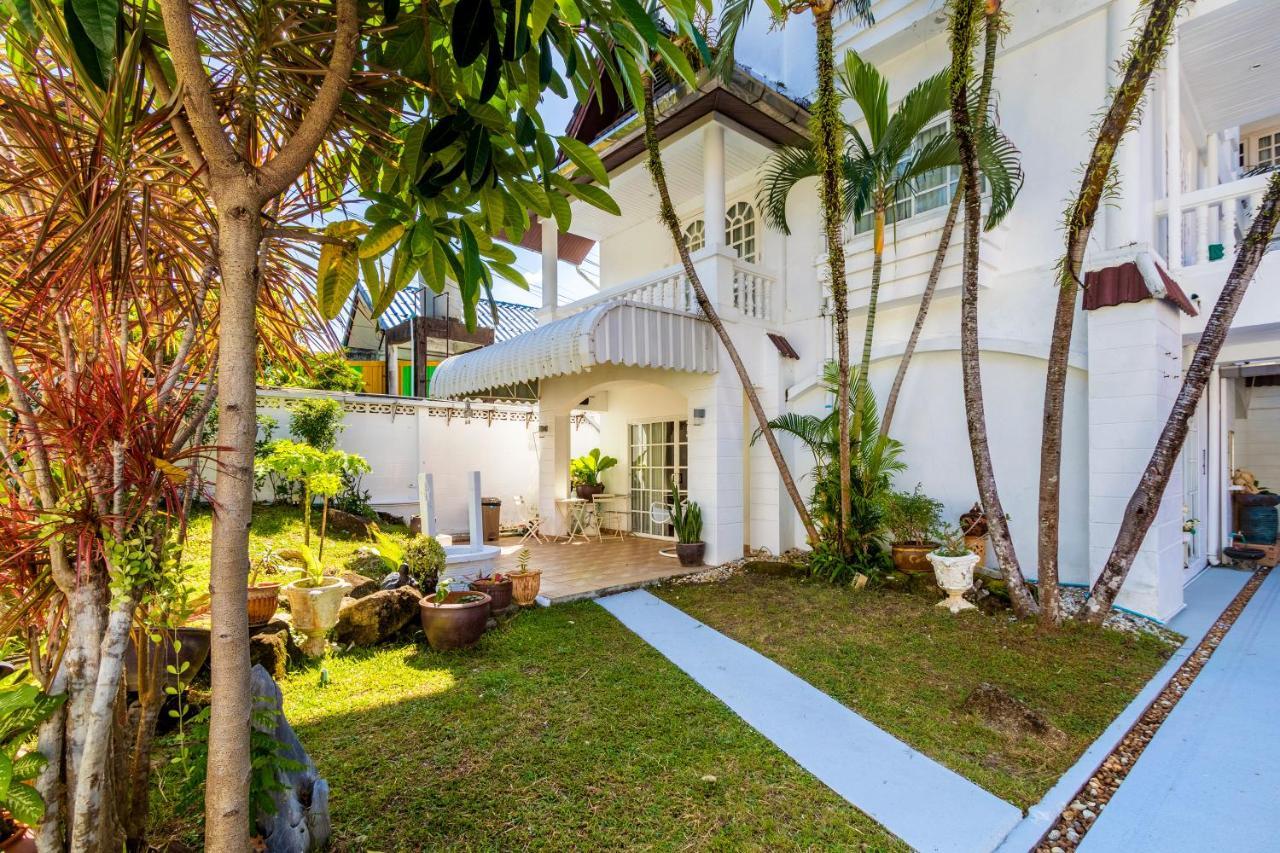 Villa Atchara Patong Exterior foto